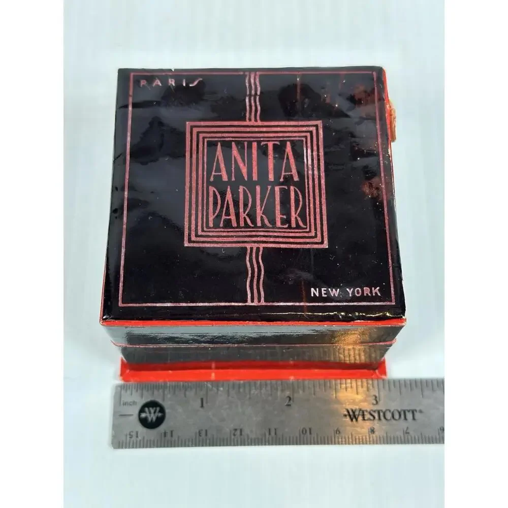 Vintage Anita Parker Paris New York Illusion Makeup Face‎ Powder Never Opened